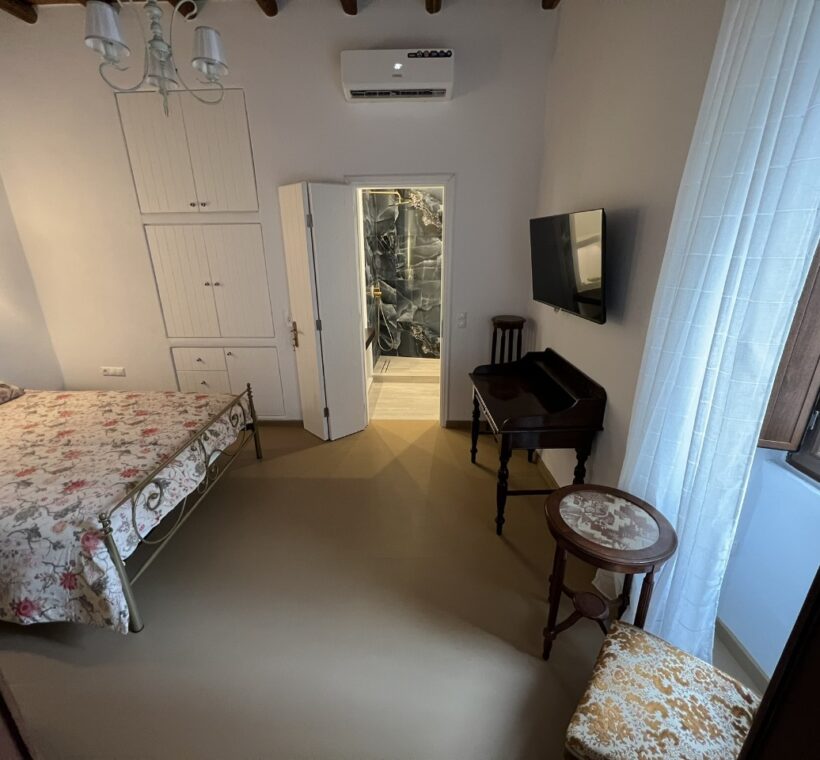 Art Hotel Naxos Old Town-7