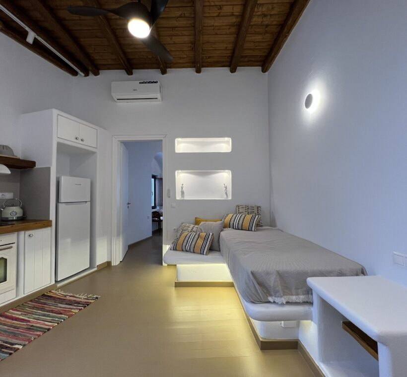 Art Hotel Naxos Old Town - dinning